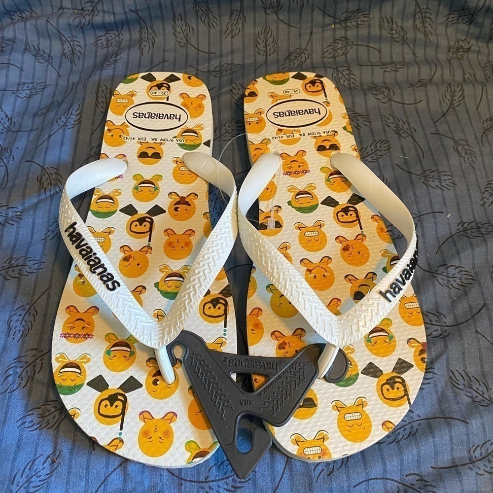 Havianas current mood emoji flip flops new without tags size 9